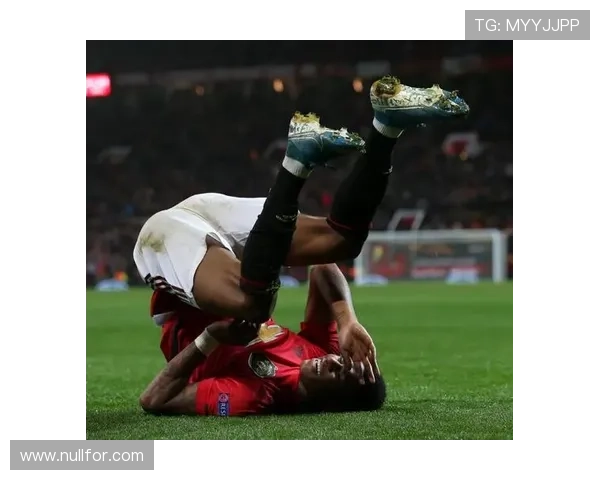 红魔足总杯再战新帅冲首胜六连晋