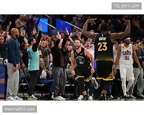 快船险胜步行者豪取四连胜 快船险胜步行者豪取四连胜