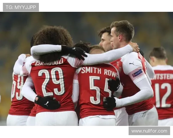 多特锁定15岁后卫坎特争夺战